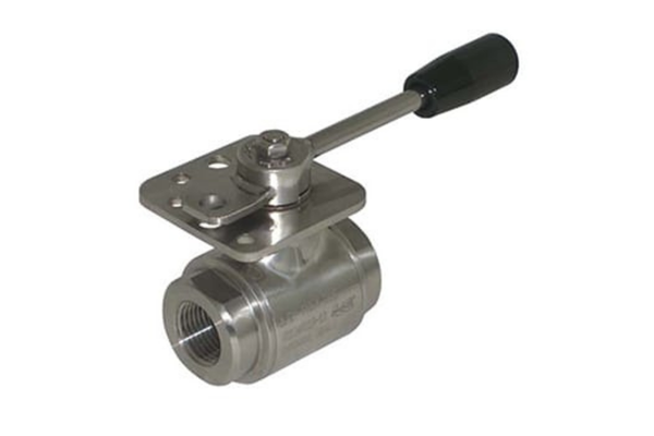 BALL VALVE WITH LOCKABLE LEVER